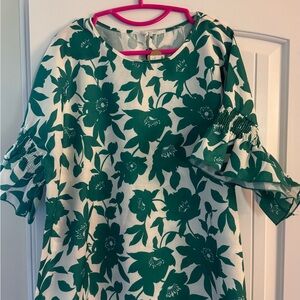 Green Floral Puff-Sleeve Blouse